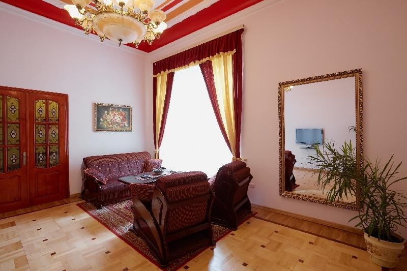 Apartments On Doroshenka 19 Львов Экстерьер фото